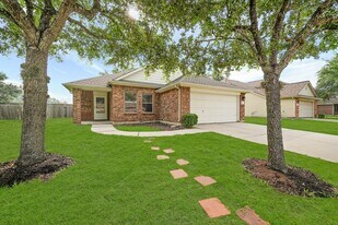 2813 Waterside Trail in Pearland, TX - Building Photo