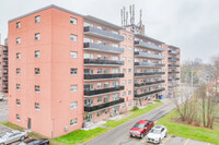 1051-1061 Seneca Av in Mississauga, ON - Building Photo - Building Photo