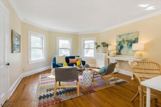 11 Mountain View Pl in Montclair, NJ - Building Photo - Building Photo