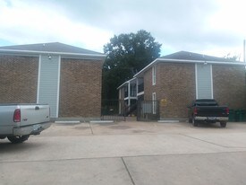 613 Silverdale Dr Apartamentos