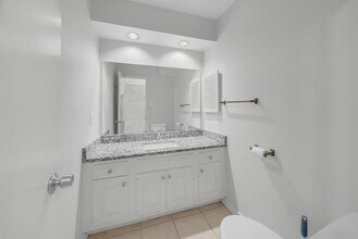2 Whisper Ln in Spring, TX - Building Photo - Building Photo