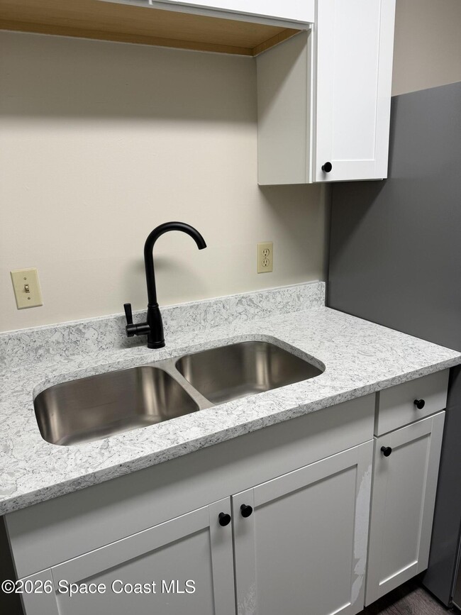 3555 Sable Palm Ln in Titusville, FL - Building Photo - Building Photo