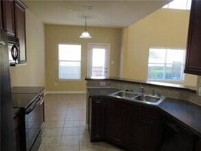 8722 San Bernard St in Plano, TX - Building Photo - Building Photo