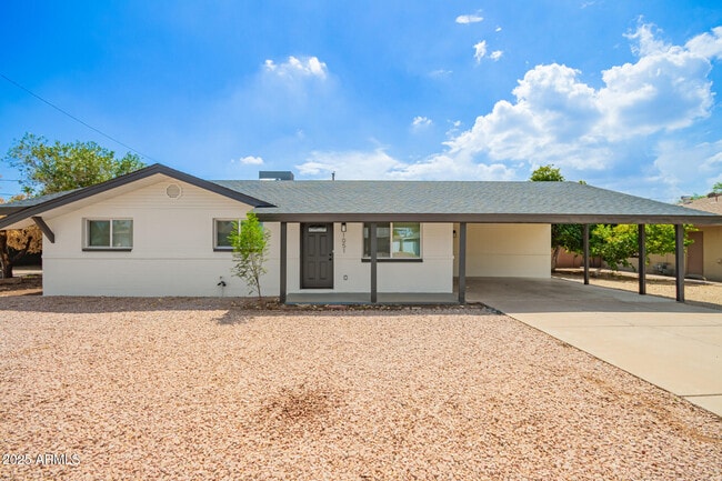 property at 1051 E Loyola Dr