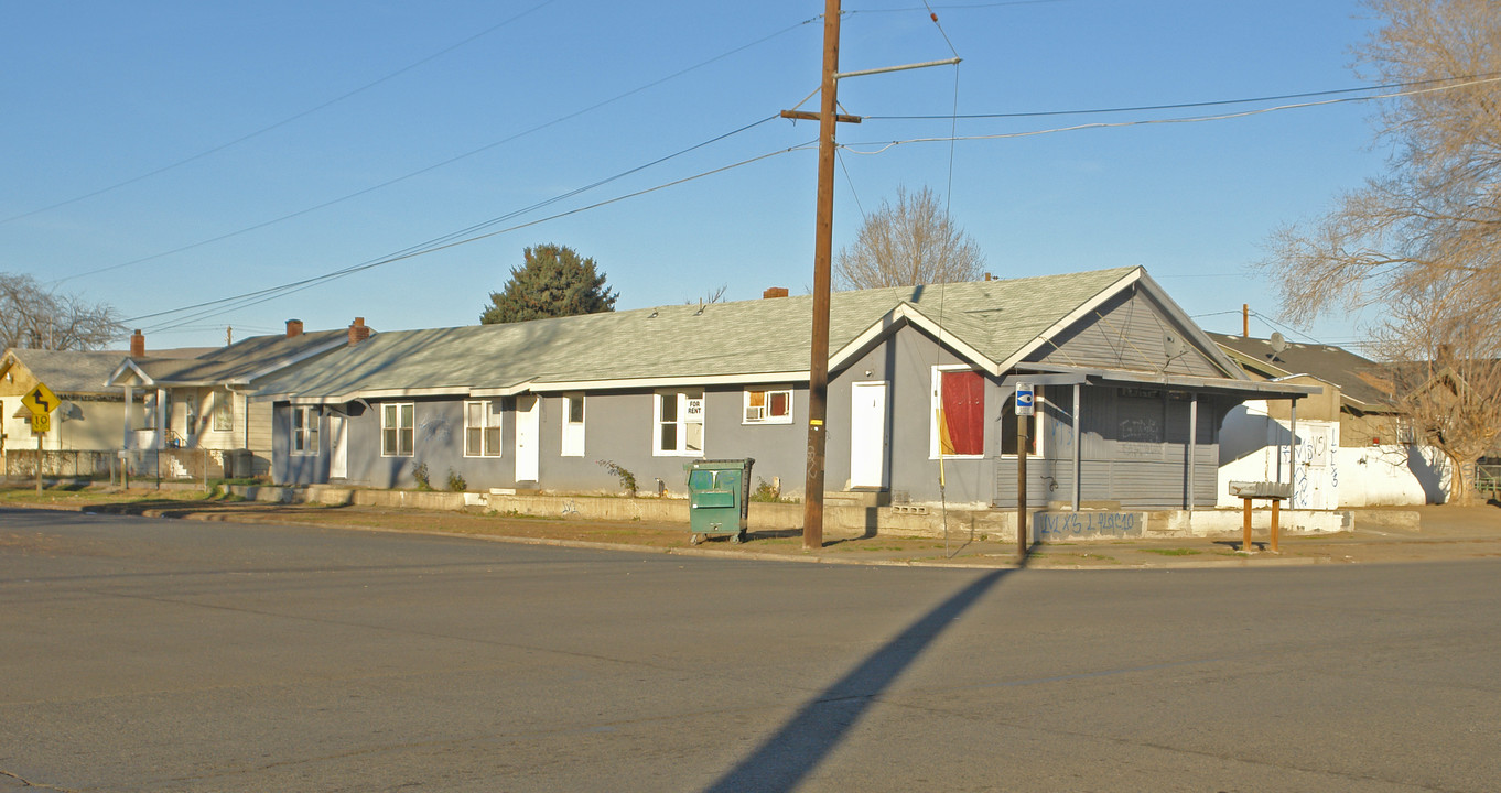 403 N 4th Ave in Yakima, WA - Building Photo