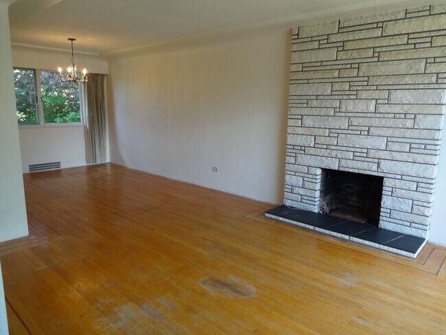 2510 W King Edward Ave in Vancouver, BC - Building Photo - Building Photo