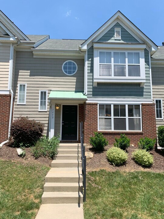 3279 Weston Street, Unit Full Home in Charlotte, NC - Foto de edificio