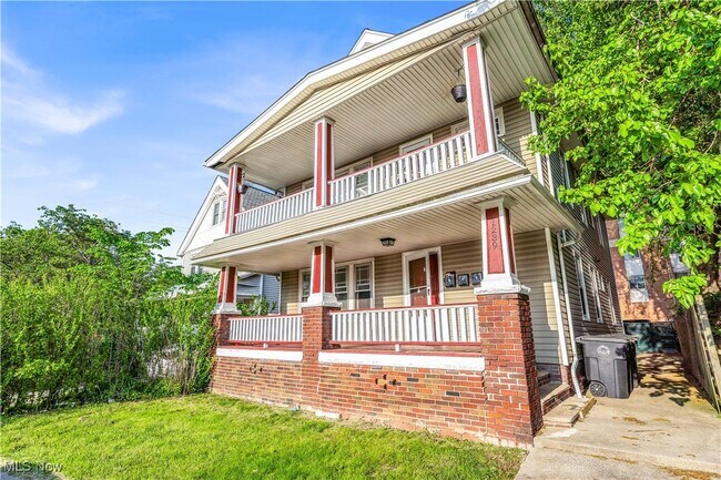 1239 W 115th St in Cleveland, OH - Building Photo - Building Photo