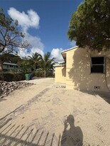 7724 NE 1st Ave in Miami, FL - Building Photo