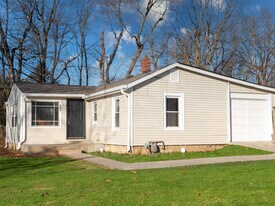 4406 Kingsley Dr in Indianapolis, IN - Building Photo