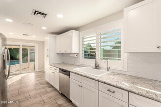 2003 N Los Arboles Ct in Chandler, AZ - Building Photo - Building Photo