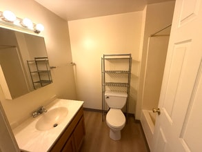 181 Main St in Whitesboro, NY - Foto de edificio - Building Photo