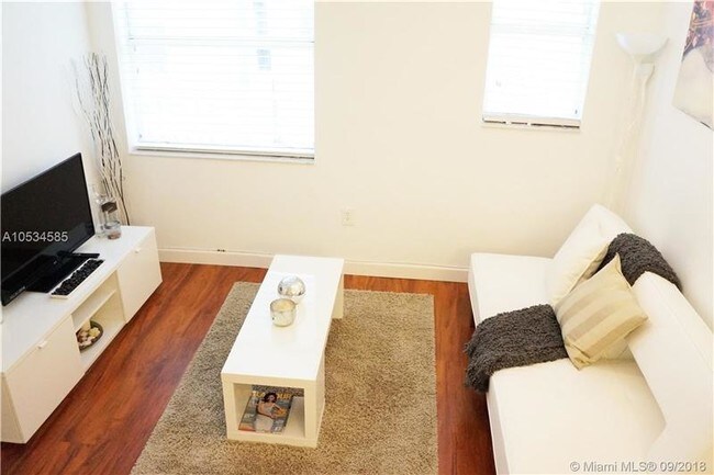 1550 Drexel Ave-Unit -103 in Miami Beach, FL - Building Photo - Building Photo