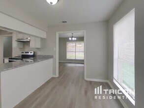 11603 Breezy Knoll Dr in Houston, TX - Building Photo - Building Photo