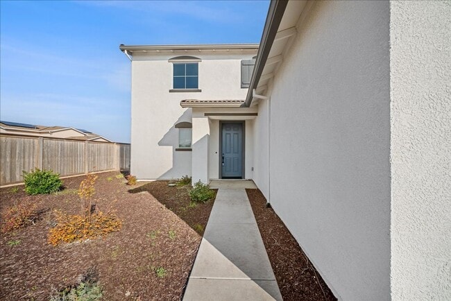 12639 Patagonian Wy in Rancho Cordova, CA - Building Photo - Building Photo