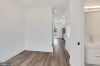 2418 W Jefferson St photo'