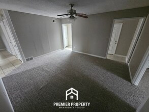 3773 Caravel Dr in Memphis, TN - Building Photo - Building Photo