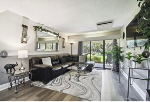 36750 US Highway 19 N, Unit Belfast in Palm Harbor, FL - Building Photo