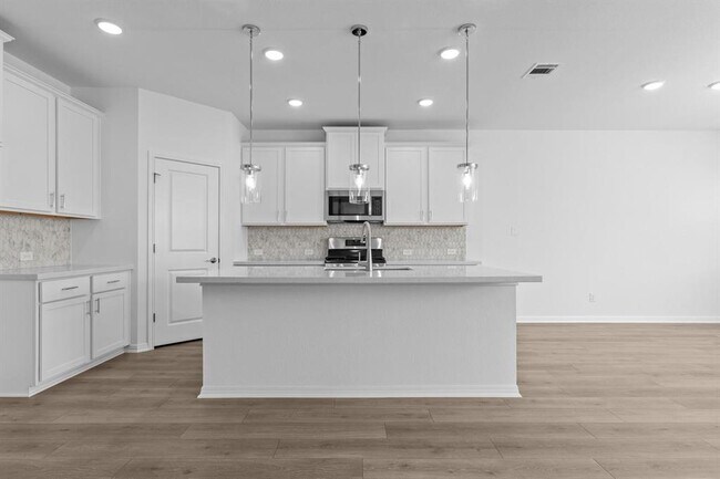 104 Lansing Rd in Hutto, TX - Building Photo - Building Photo