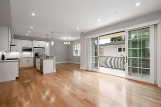 436 Laurel St in San Carlos, CA - Building Photo - Building Photo