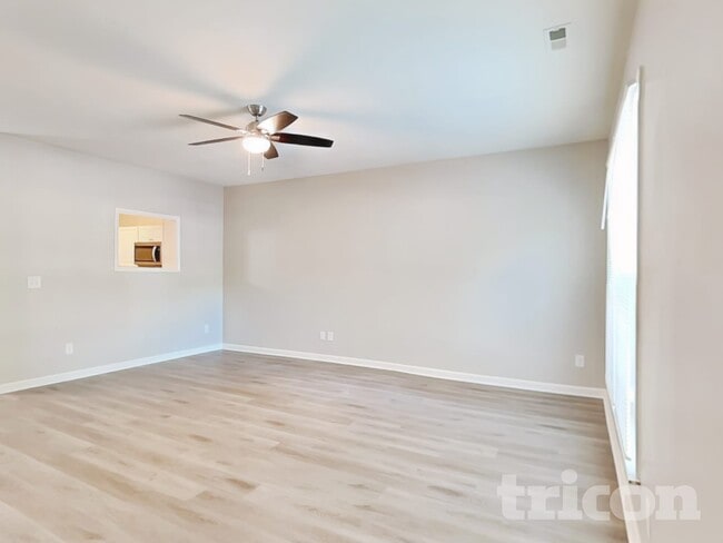 8302 Aspen Mountain Ct in Raleigh, NC - Building Photo - Building Photo