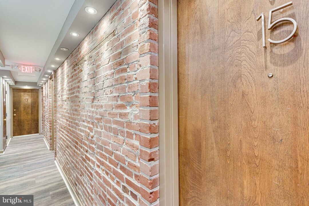 410 11th St NE-Unit -15 in Washington, DC - Building Photo