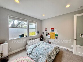 5034 Puget Blvd SW in Seattle, WA - Building Photo - Building Photo
