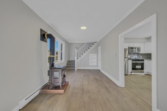 1024 Walnut St in Taylor, PA - Foto de edificio - Building Photo