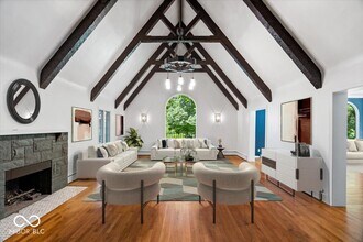6470 Around the Hills Rd in Indianapolis, IN - Building Photo - Building Photo