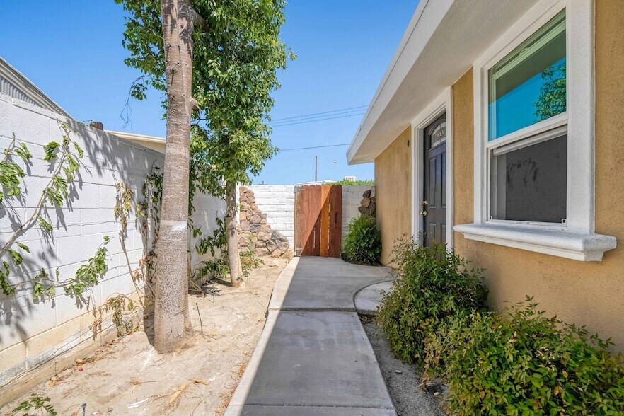 73400 Algonquin Pl in Thousand Palms, CA - Building Photo