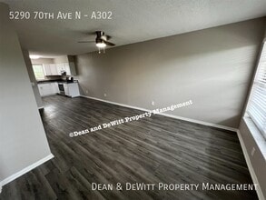 White Lake Apartments in Pinellas Park, FL - Foto de edificio - Building Photo