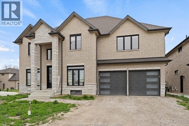 property at 570 Orchards Cres