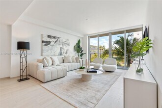 10281 W Bay Harbor Dr in Bay Harbor Islands, FL - Foto de edificio - Building Photo