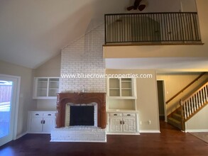 9614 Millridge Cir in Dallas, TX - Building Photo - Building Photo