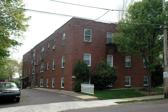 2028 Murray St in Philadelphia, PA - Foto de edificio - Building Photo