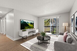 Avana at South Station in Tukwila, WA - Building Photo