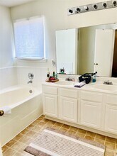 5707 Highbury Ct in Houston, TX - Building Photo - Building Photo