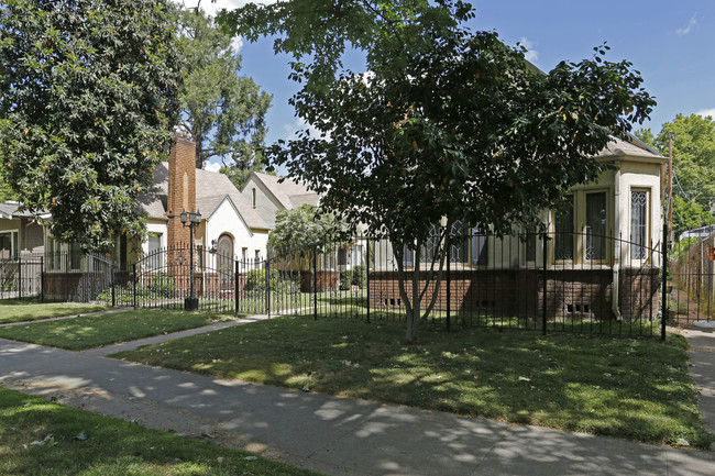 McKinley Courtyard in Sacramento, CA - Building Photo - Building Photo