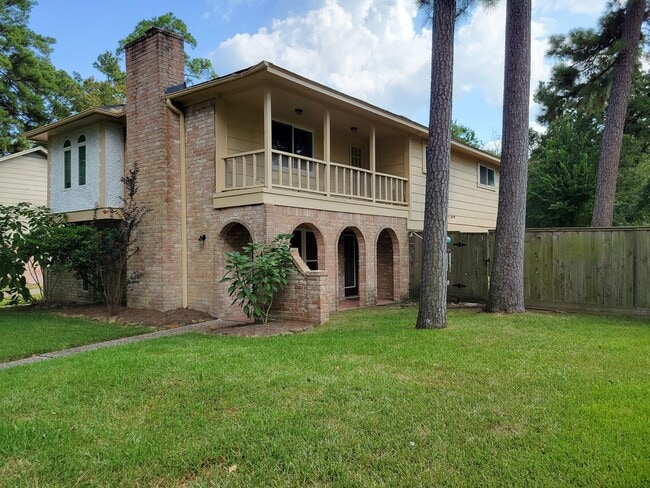 property at 2214 Pine River Dr