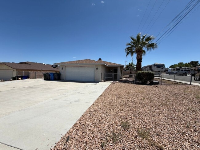 810 Starlight St in Barstow, CA - Building Photo - Building Photo
