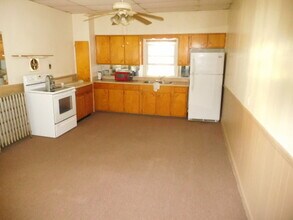 120 Fisher Ave in Jonestown, PA - Foto de edificio - Building Photo