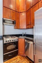 W 14TH ST., Unit 2F in New York, NY - Building Photo - Building Photo