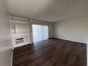 7037 Carthy Way in Sacramento, CA - Building Photo - Building Photo