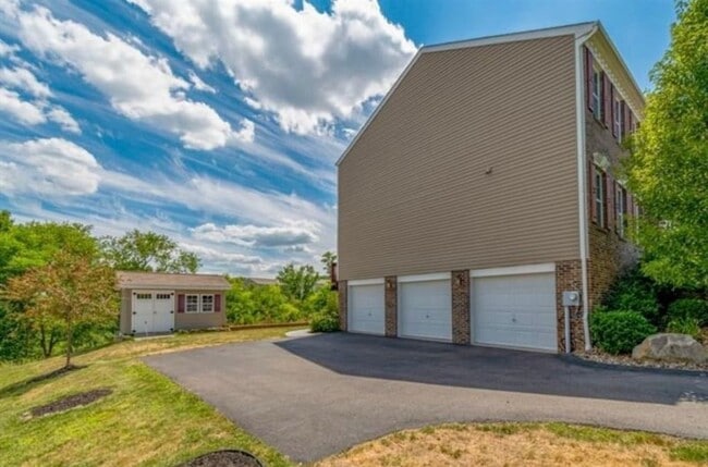 149 Walnut Dr in Baden, PA - Building Photo - Building Photo