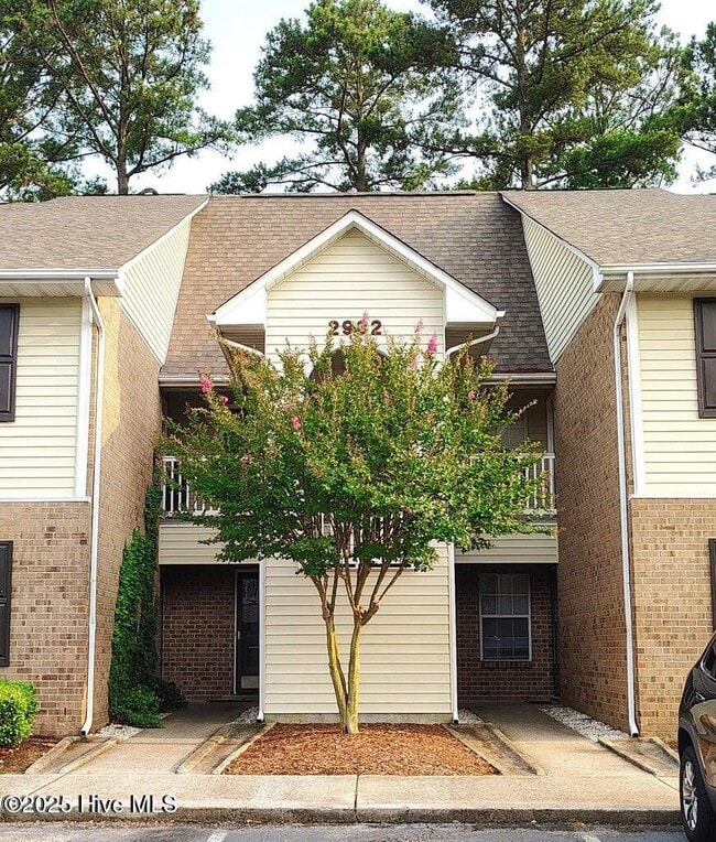 property at 2932 Mulberry Ln