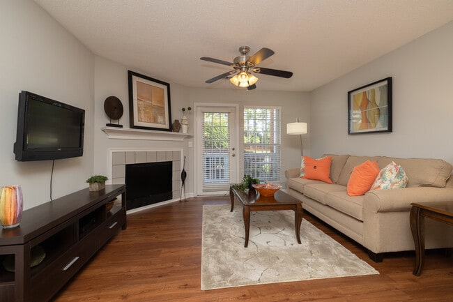 Shadow Creek Apartments in Anderson, SC - Building Photo - Interior Photo