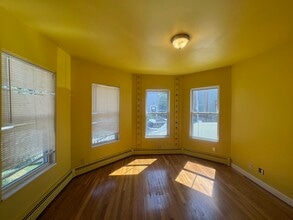71 Winchester St, Unit 1 in Medford, MA - Building Photo - Building Photo