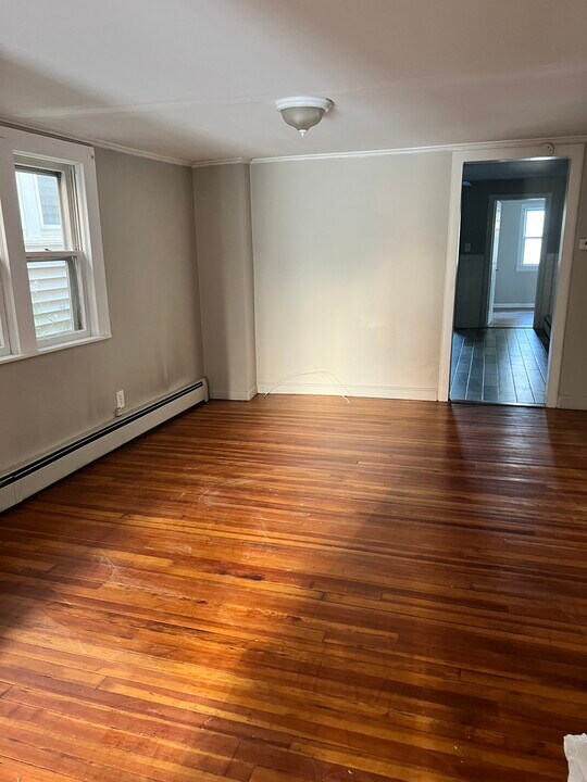 2428 3rd Ave, Unit 1 in Watervliet, NY - Building Photo