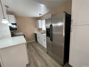 4210 E 5th St in Long Beach, CA - Building Photo - Building Photo