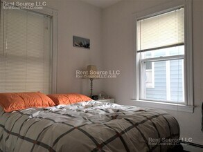 79 A Tremont St, Unit 2 in Cambridge, MA - Building Photo - Building Photo